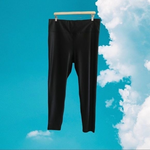 MONO B Plus Size Leggings Black Wide Elastic Waistband Size 3X - Picture 2 of 5